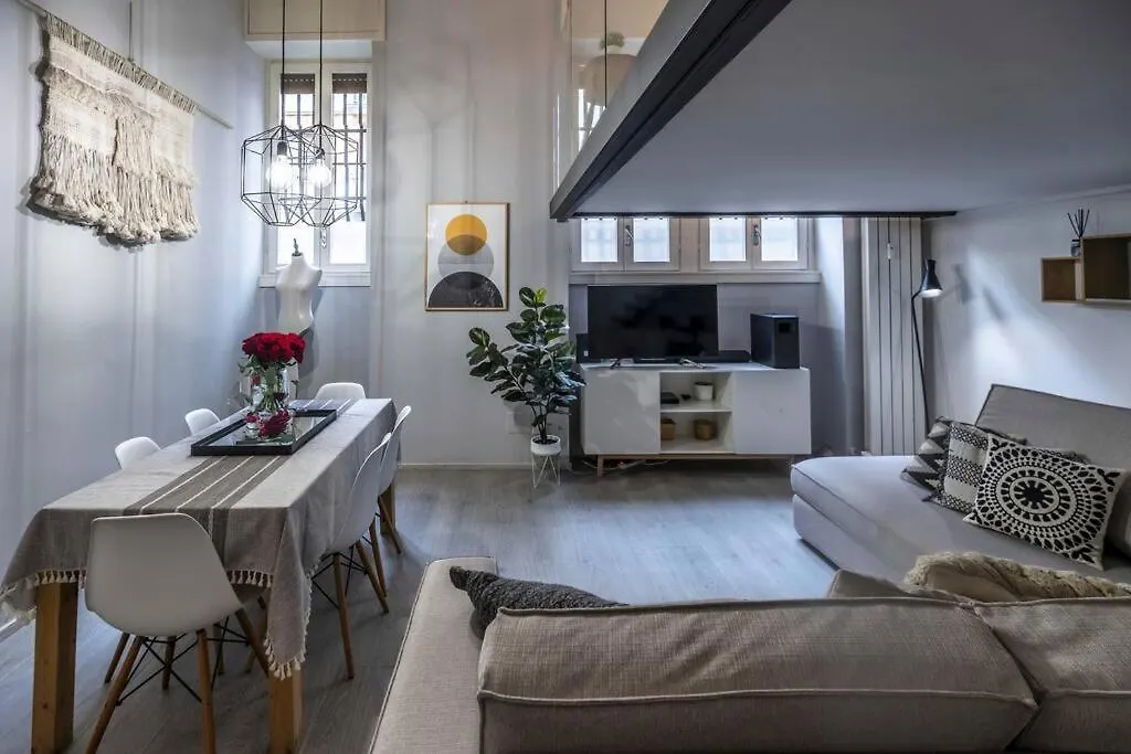 Contemporary Loft - Milan Central Station Italy
