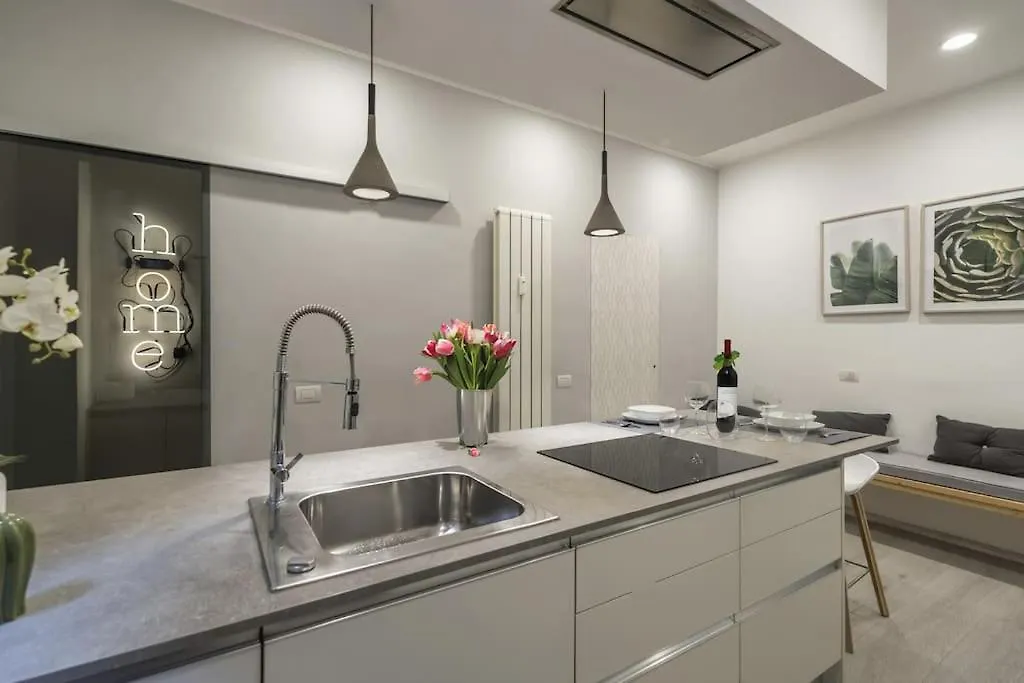 Apartment Contemporary Loft - Milan Central Station Italy